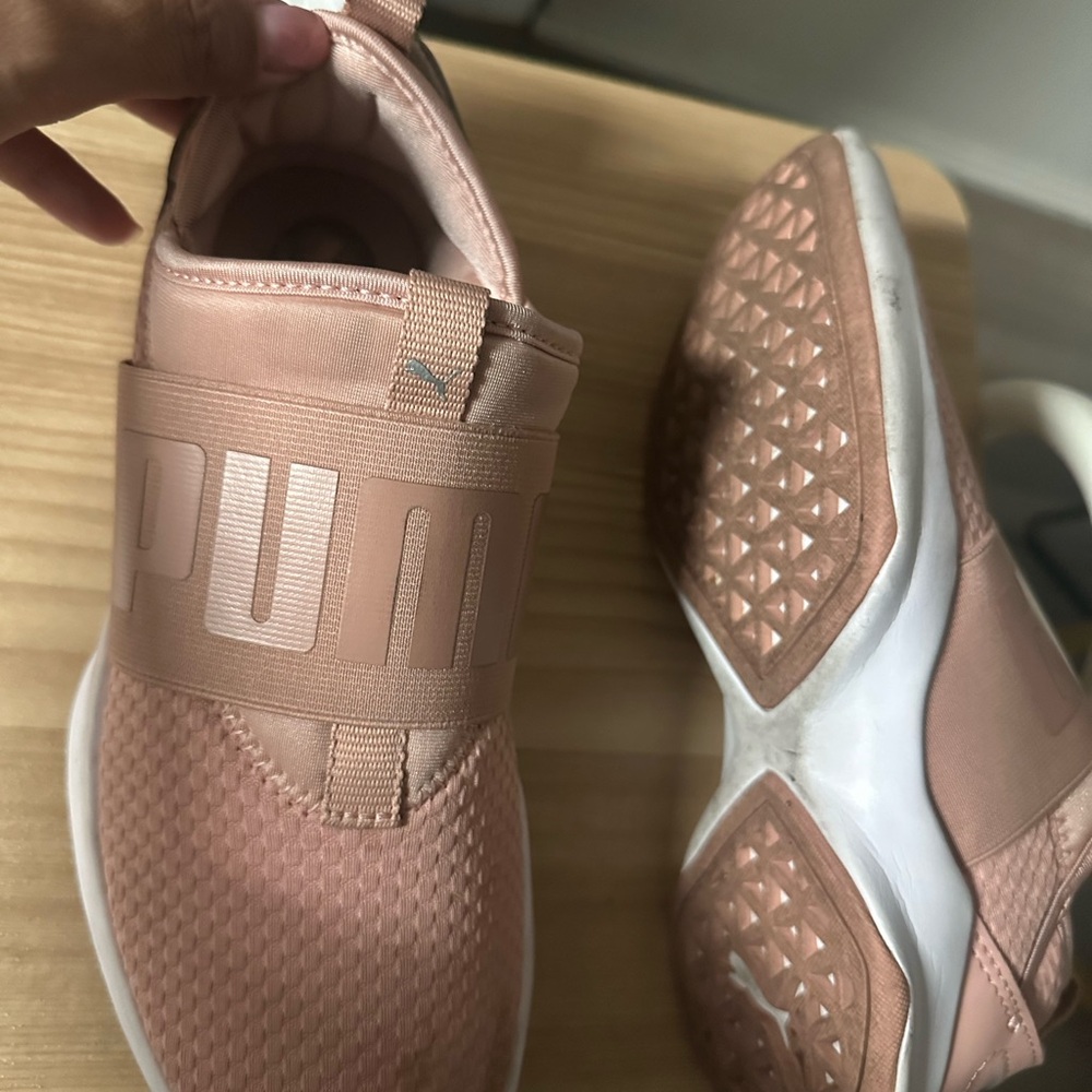 Puma Sneakers